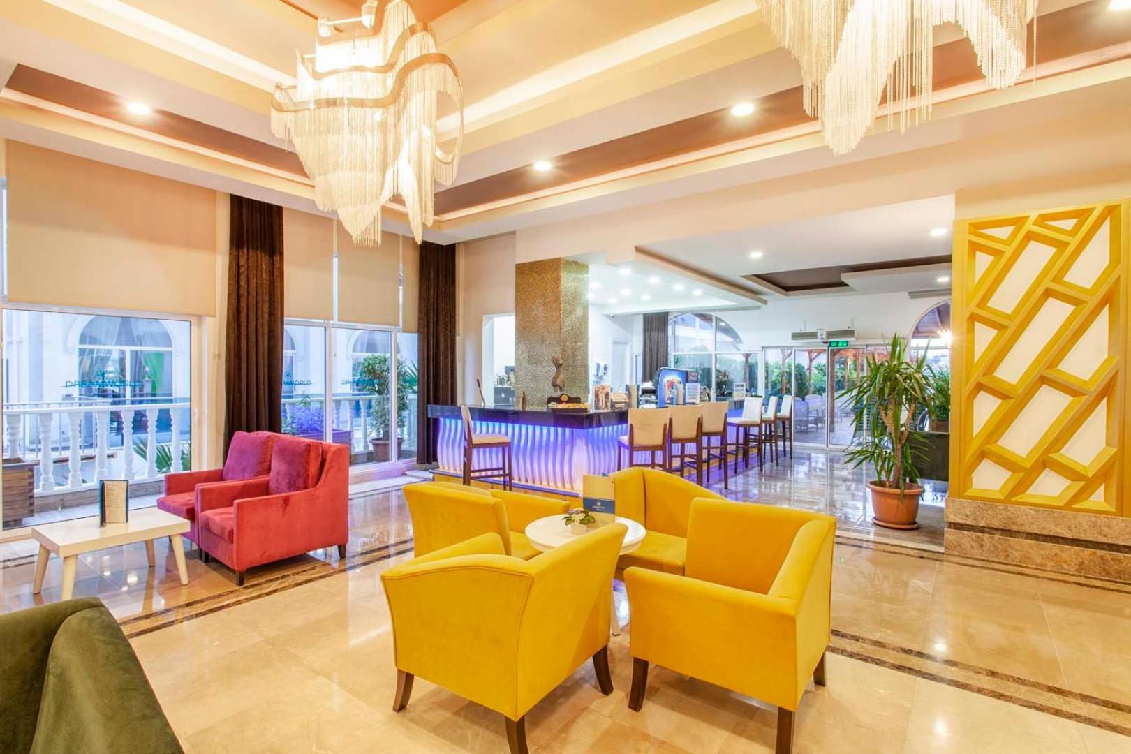 Dream World & Hotel 5*